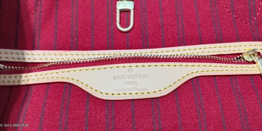 LV Bag (Category: Shoulder Bags) located in Manila. Submitted by amomof3at41 (Listing ID 1466577984, Image 3). Description: Brand New LV.