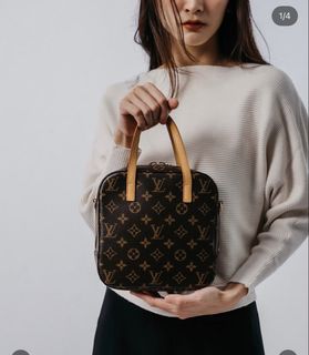 (Category: ) located in . Submitted by muggles_closet (Listing ID 1466764510, Image 1). Description: .