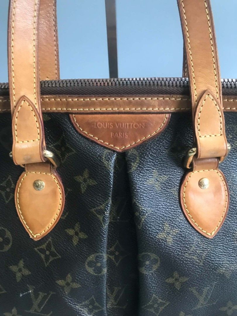 Lv Palermo authentic (Category: Luxury Bags & Wallets) located in Santa Rosa. Submitted by _ba_mo_si_ (Listing ID 1466585697, Image 2). Description: Missing sling Plus sf Dm.