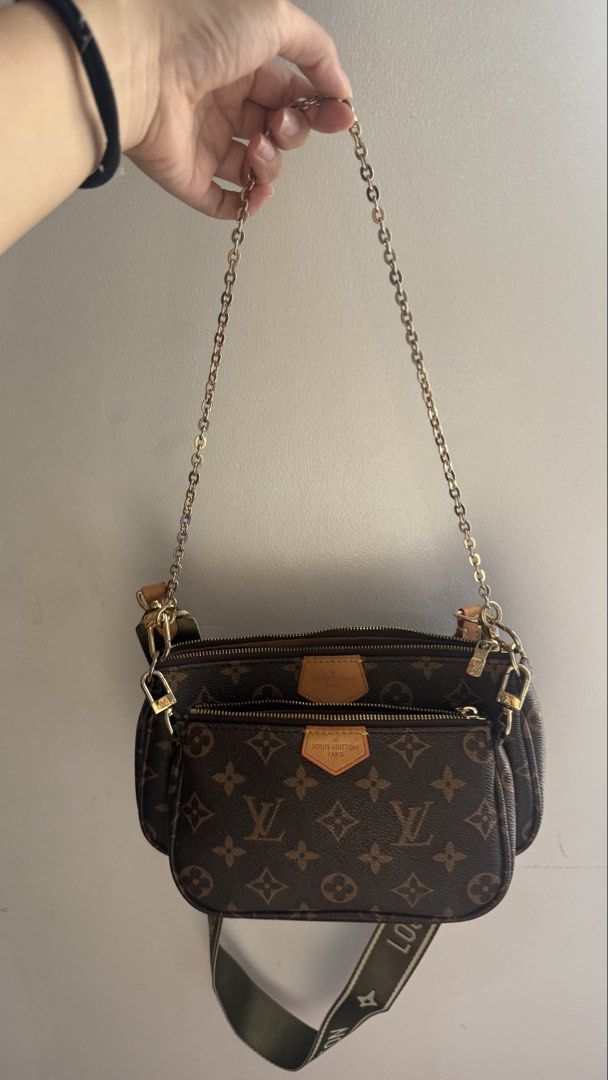 LV Pochette (Category: Cross-body Bags) located in Manila. Submitted by prelovedrepubliq (Listing ID 1466770914, Image 2). Description: Complete 2 slings – guitar strap + chain.