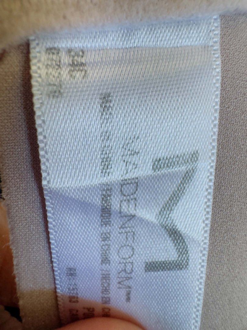 maidenform underwire 34C (Category: Undergarments & Loungewear) located in San Jose. Submitted by 99ners (Listing ID 1466769796, Image 3). Description: .