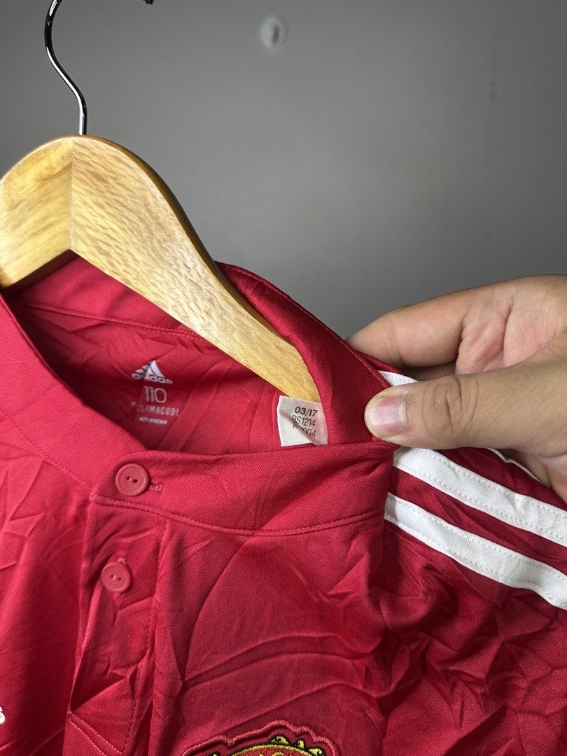 MANCHESTER UNITED X ADIDAS (Category: Tshirts & Polo Shirts ) located in Molave. Submitted by thriftmate13 (Listing ID 1466587310, Image 3). Description: .