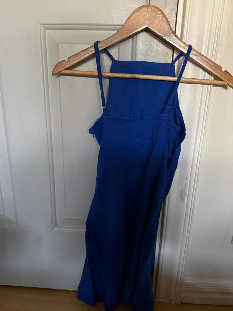 Mango Dress (Category: Dresses) located in Pasig City. Submitted by shopaholic2020_ (Listing ID 1466564333, Image 2). Description: .