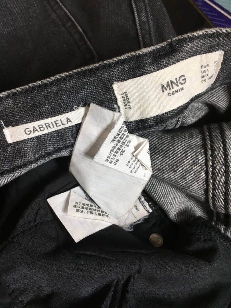 MANGO Highwaisted Wide Leg Pants (Category: Jeans) located in Pagadian. Submitted by angelcanzado (Listing ID 1466769407, Image 2). Description: MANGO Highwaisted Wide Leg Pants Excellent Condition Complete Tags Actual Color: Acid Black Size: 27 Tape measure L: 38 inches .