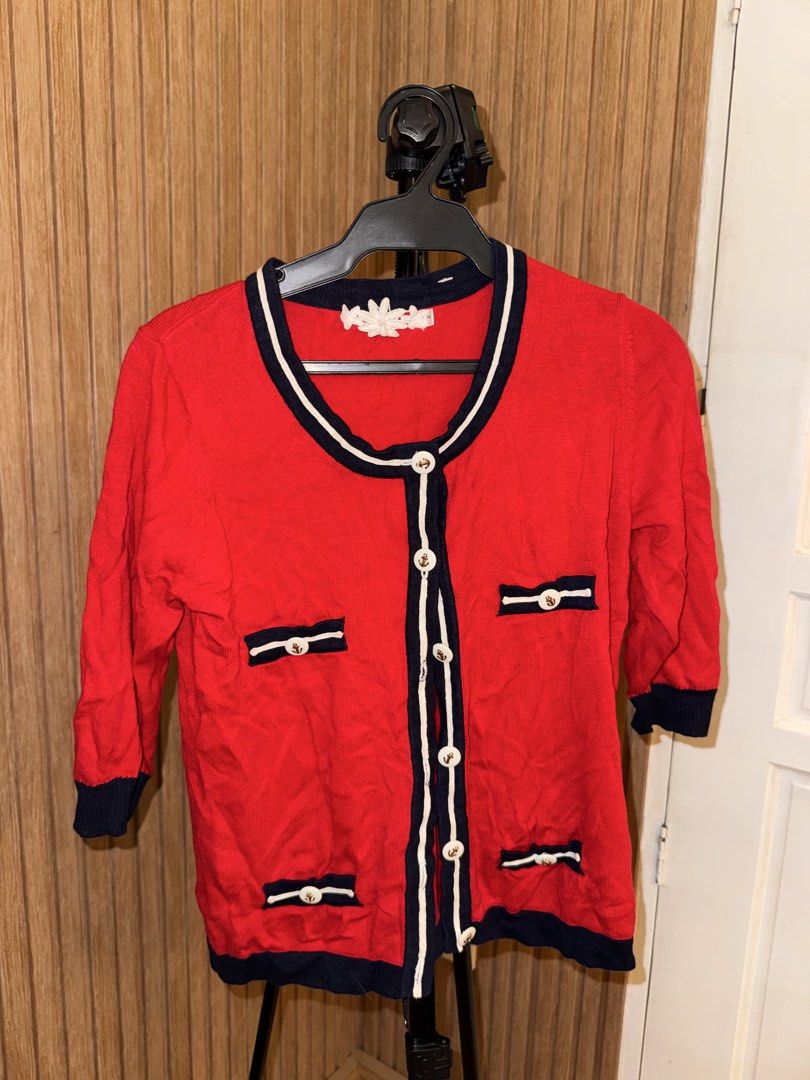 Mango Top and Thrifted Cardigans (bundle/sold each) (Category: Blouses) located in Quezon City. Submitted by padillamyk (Listing ID 1466687297, Image 2). Description: rfs: decluttering Black top: Mango Others: Thrifted All small to medium sizes Php 180 for all 50 for each Lalamove/Pick up in QC or Upper Antipolo.