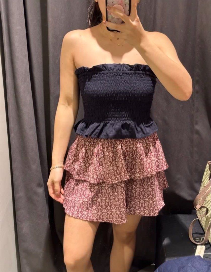 Mango two way top (Category: Sleeveless) located in Manila. Submitted by brownbutterlatte (Listing ID 1466638738, Image 2). Description: used 2-3 times only almost new - can also be used as a top rfs: not my style anymore stretchable - can fit up to med-semi large HELPING TAGS Zara H&m Uniqlo Bershka Stradivarius Cotton on Cos Editor’s Market Zalora Love Bonito Love Ara Beyond collective Miu the label Araw the line Muni muni Halo halo Nin yang .