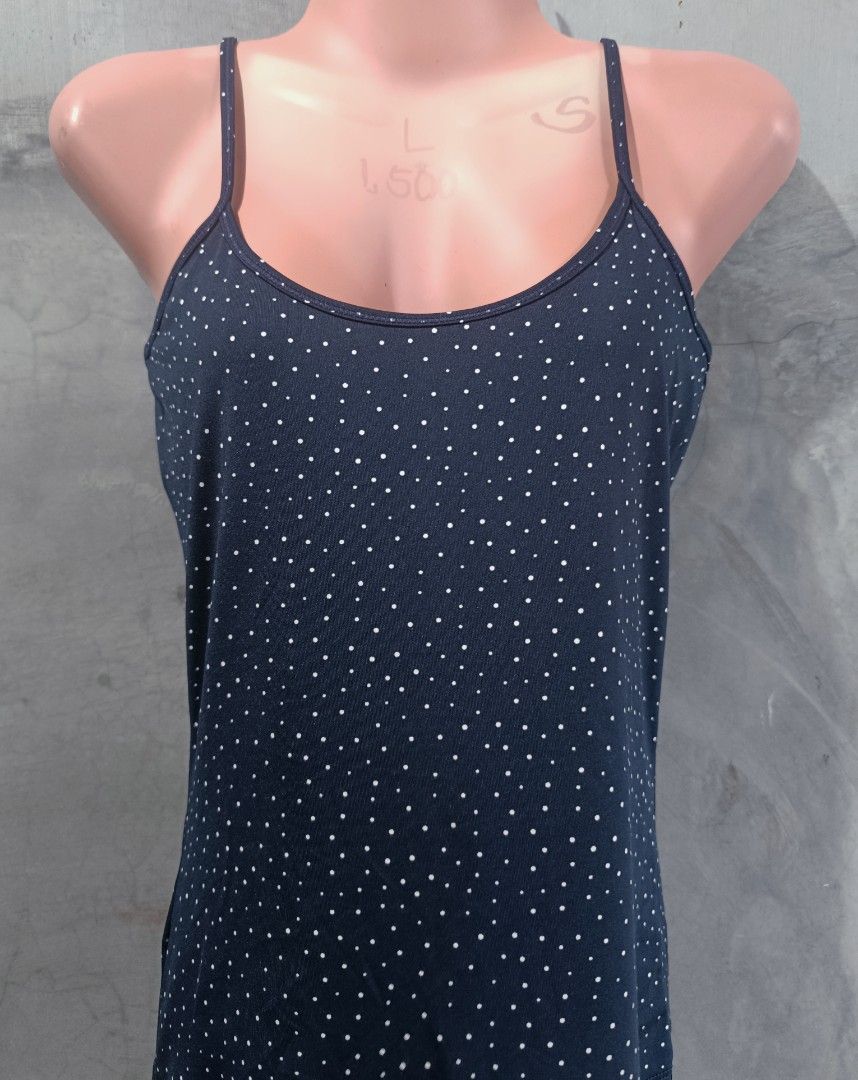 Mango Womens Dark Blue Micro Dot Design Stretchable Tank- top (Category: Sleeveless) located in Bacoor. Submitted by nineties_kid (Listing ID 1466705979, Image 3). Description: >====> Mango Womens Dark Blue Micro Dot Design Stretchable Tank- top Brand-new Color: Dark Blue Size: Small Blouse length: 18 inches Blouse width: 14 inches (Can expand up until 18 inches) _________________ ▶LBC Cash on Pick-up (C.O.P) Offer nation-wide delivery, as long a