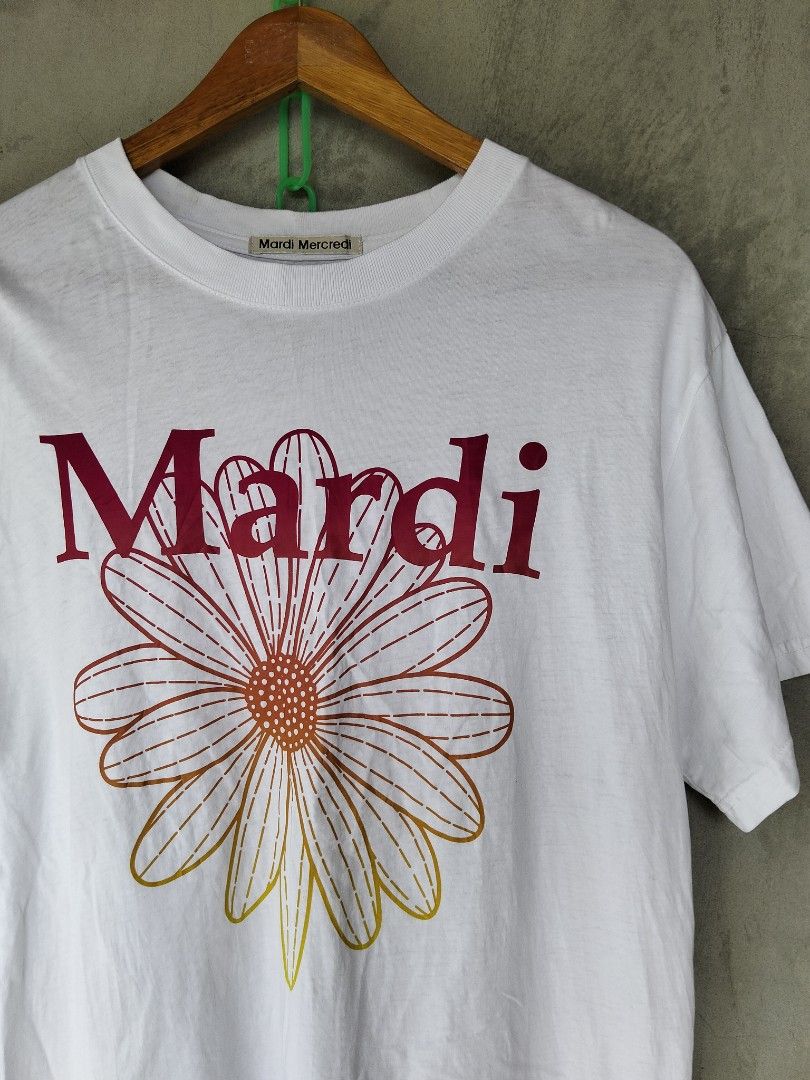 Mardi Mercredi (Category: Tshirts & Polo Shirts ) located in Nabua. Submitted by tendollardeals (Listing ID 1466609581, Image 2). Description: Mardi Tshirt 20.5x27 excellent condition need re wash only.