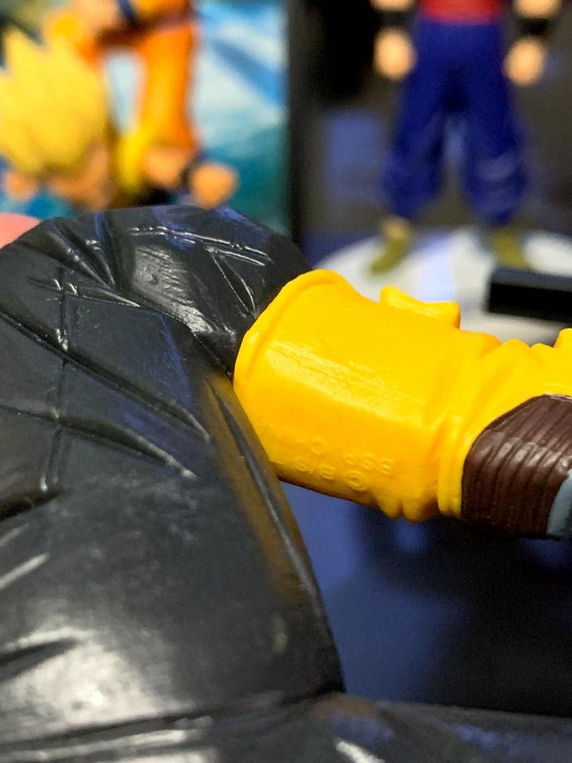 MatchMakers - SSJ Trunks (Category: Figurines & Statues) located in Davao. Submitted by store.teamdenzhobbies (Listing ID 1466730850, Image 3). Description: INFO: Authentic, Loose MARKINGS: Body, Base ISSUE: None.