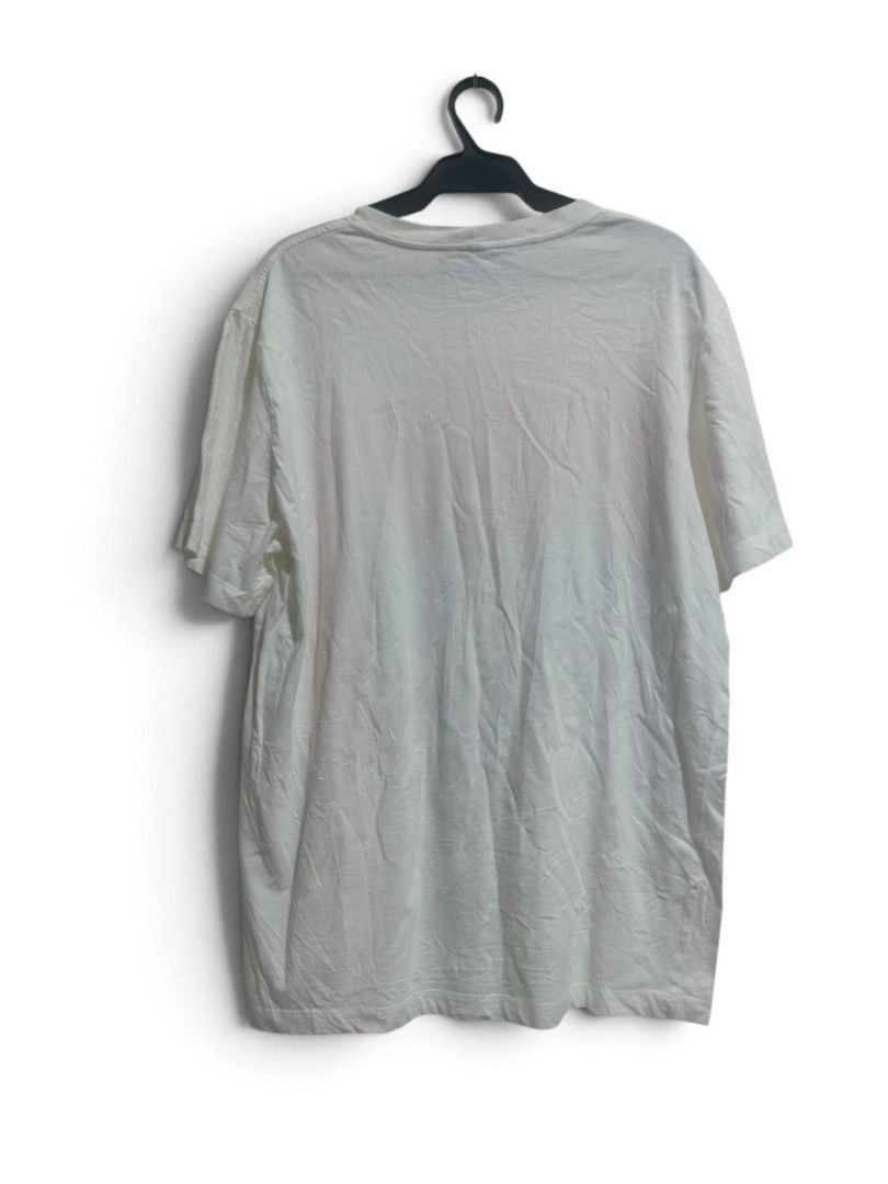 Mcm white tshirt (Category: Tshirts & Polo Shirts ) located in Vinzons. Submitted by khasanche43622 (Listing ID 1466714998, Image 2). Description: Excellent condi Super puti L-29 W-21 Need wash fresh from bale.