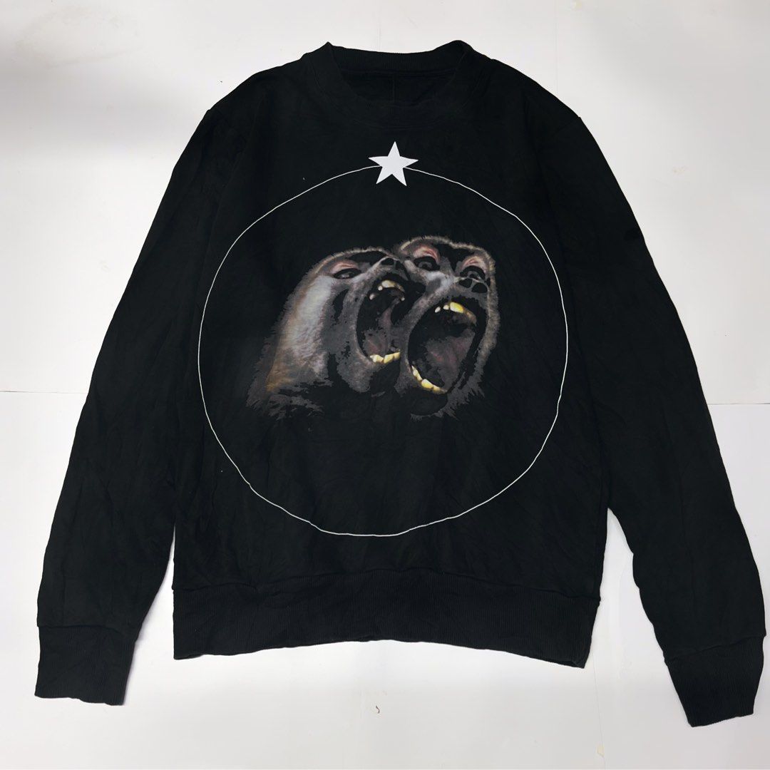 MEDIUM - GIVENCHY RICARDO TISCI MONKEY BROTHERS Print Sweatshirt (Category: Coats, Jackets and Outerwear) located in Manila. Submitted by yeolliteu56214 (Listing ID 1458857890, Image 1). Description: - CUT TAGS! Black Givenchy Rottweiler Sweatshirt - MEDIUM - 26 x 21 - 10/10 color rate LOC: MAKATI CITY .