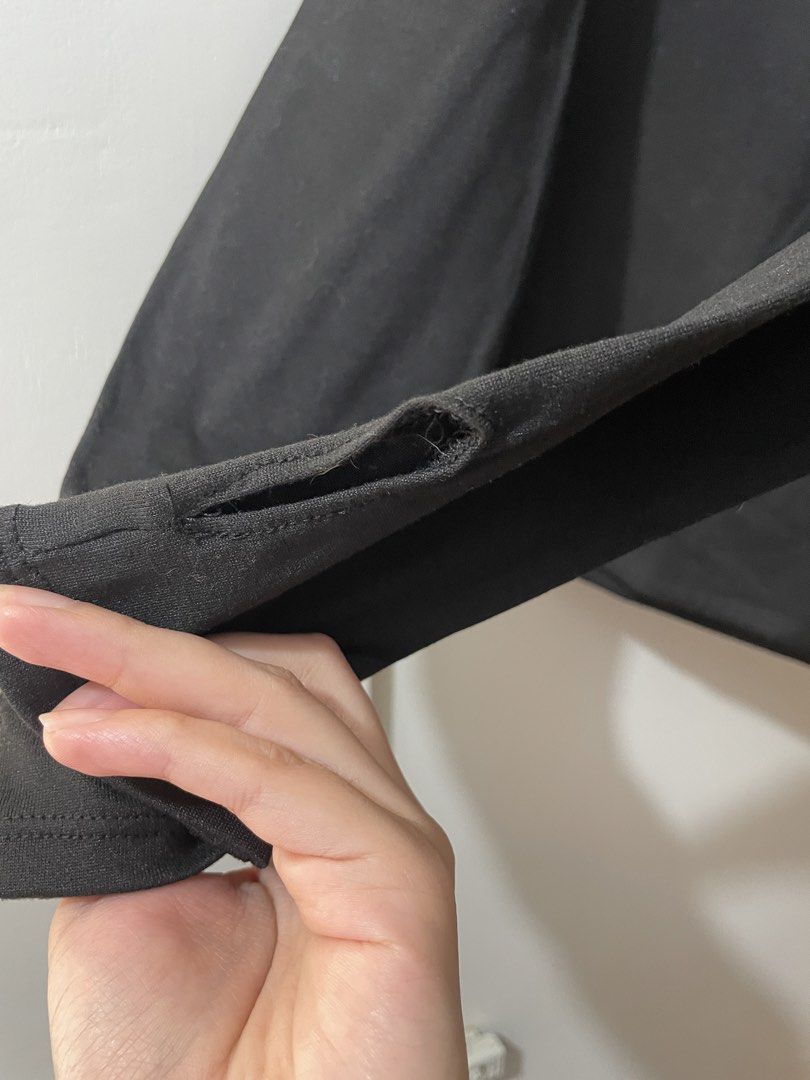 mera black longsleeve top with thumbhole (Category: Longsleeves) located in Quezon City. Submitted by leocurations (Listing ID 1466760554, Image 2). Description: .