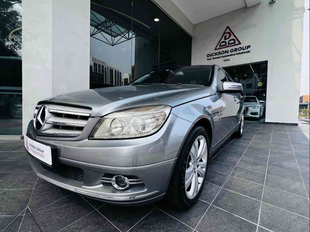 Mercedes-Benz C-Class Saloon C180 CGI (A) (Category: Used Cars) located in Singapore. Submitted by dicksonauto (Listing ID 1466590198, Image 1). Description: well maintained and take care unit in pristine condition, must view to appreciate its condition, comfortable and spacious leg room to enjoy your drive. Bank loan with flexible in house loan available. Trade in welcome. Features: 1.6L 4 cylinder inline supercharged engine, smooth 5 speed auto