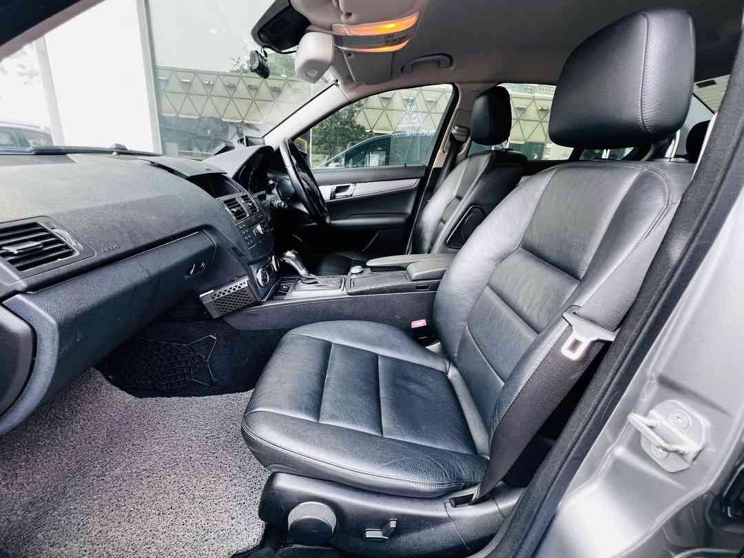 Mercedes-Benz C-Class Saloon C180 CGI (A) (Category: Used Cars) located in Singapore. Submitted by dicksonauto (Listing ID 1466590198, Image 3). Description: well maintained and take care unit in pristine condition, must view to appreciate its condition, comfortable and spacious leg room to enjoy your drive. Bank loan with flexible in house loan available. Trade in welcome. Features: 1.6L 4 cylinder inline supercharged engine, smooth 5 speed auto