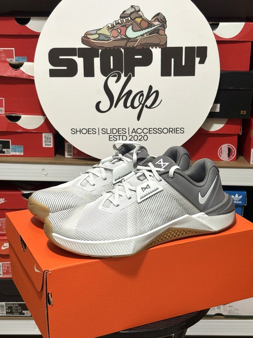 METCON 10 'LIGHT GREY' (Category: Sneakers) located in Makati City. Submitted by ilovestopnshop20 (Listing ID 1466717889, Image 3). Description: I N S T O C K🚨 METCON 10 'LIGHT GREY' Size Available: 9.5/10/10.5/11 US Men ✅NOW: ₱4,495 ❌SRP: ₱8,595 ON HAND & READY TO SHIP! 📍LOCATION: BRGY KARUHATAN VALENZUELA CITY MOP • GCASH, BDO, BPI MOD • Lalamove, J&T Express, GOGO XPRESS, LBC COD or COP ALL ITEMS ARE BRANDNEW AND LEGIT💯✔️ *Prices are subjec