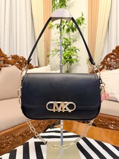 (Category: ) located in . Submitted by yrellagnoihsaf (Listing ID 1466716809, Image 1). Description: .