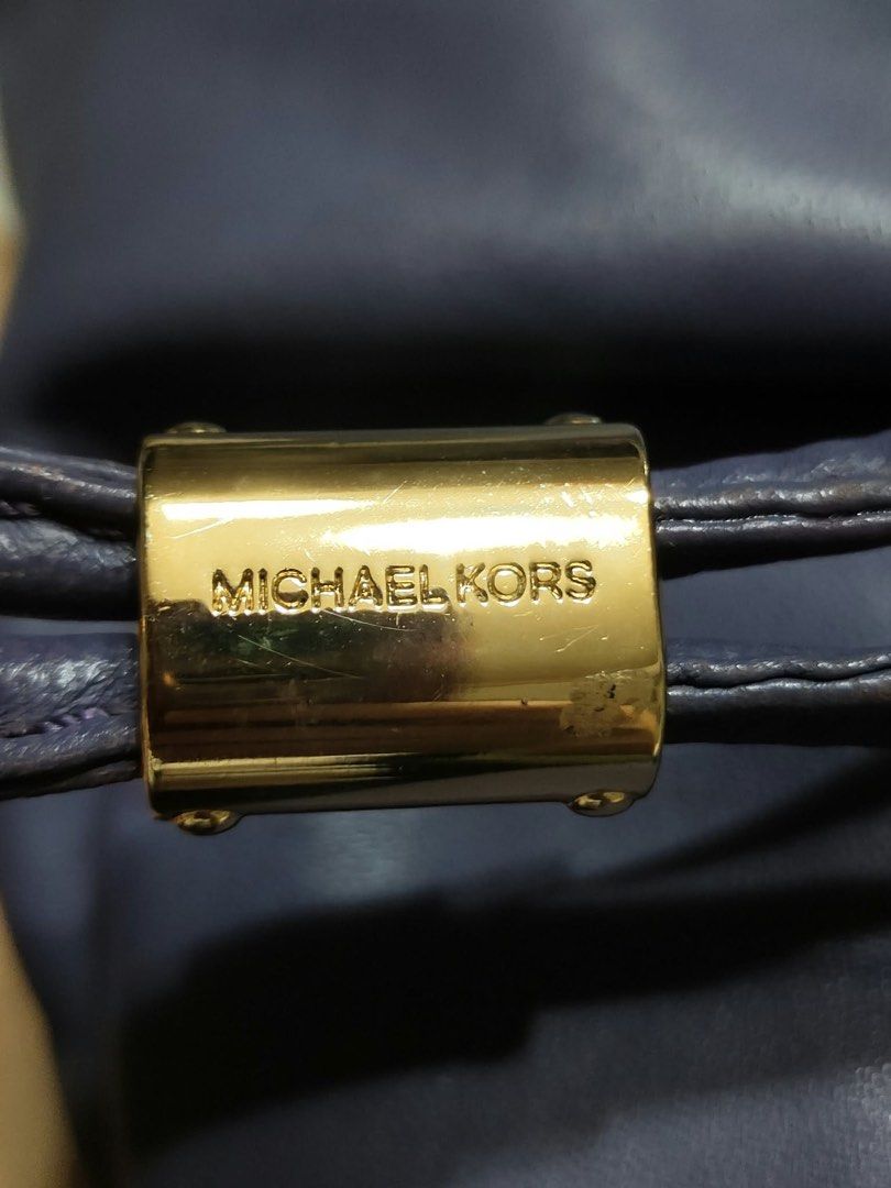 Michael Kors Hobo Bag (Category: Shoulder Bags) located in Cavite. Submitted by littlesweetshop (Listing ID 1466576927, Image 3). Description: Mop gcash Plus sf.