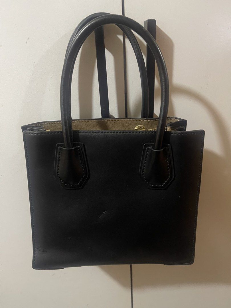 Michael Kors Mercer two-way bag (Category: Luxury Bags & Wallets) located in Lucena. Submitted by bestfindsbyellie (Listing ID 1466722369, Image 3). Description: Authentic Michael Kors Issue: missing sling but I can include a strap that matches the bag In great condition 380 only with free sf shipping via J&T location: Lucena.
