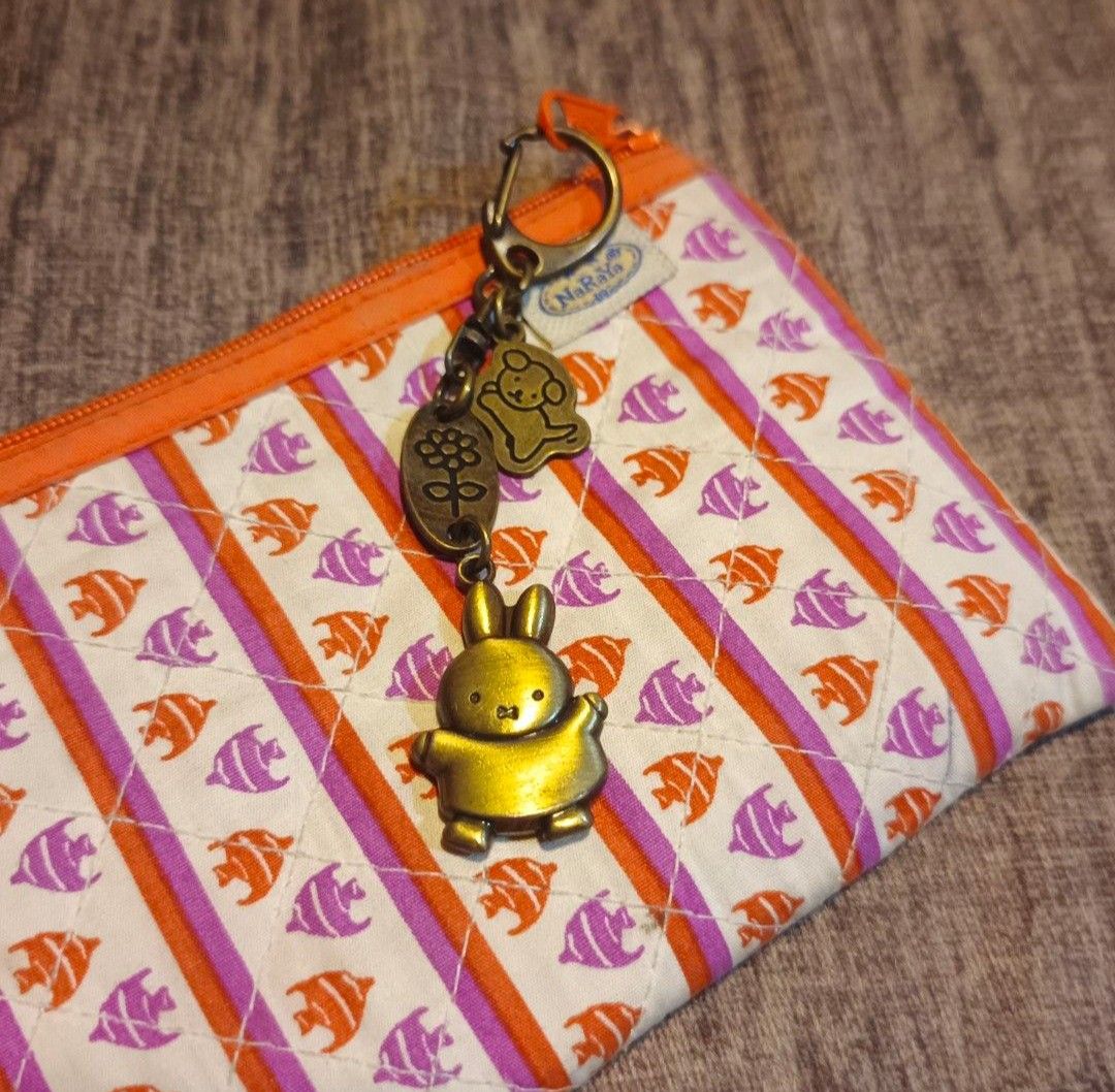 Miffy Charm Keyring (Category: Purses & Pouches) located in Dagupan City. Submitted by matchaisinlove (Listing ID 1466659660, Image 1). Description: ₱120 + sf — supperr cute, no flaws, SIGN OF USAGE lang po, can provide measurements, 900 yen orig price size: - 𝓶𝓸𝓭: 𝙹𝙽𝚃 𝓶𝓸𝓹: 𝚐𝚌𝚊𝚜𝚑 🎀thrifted so pls do manage your expectations. ❗no return & cancellation. 🌷feel free to pm me! 📍 Pangasinan, Philippines.