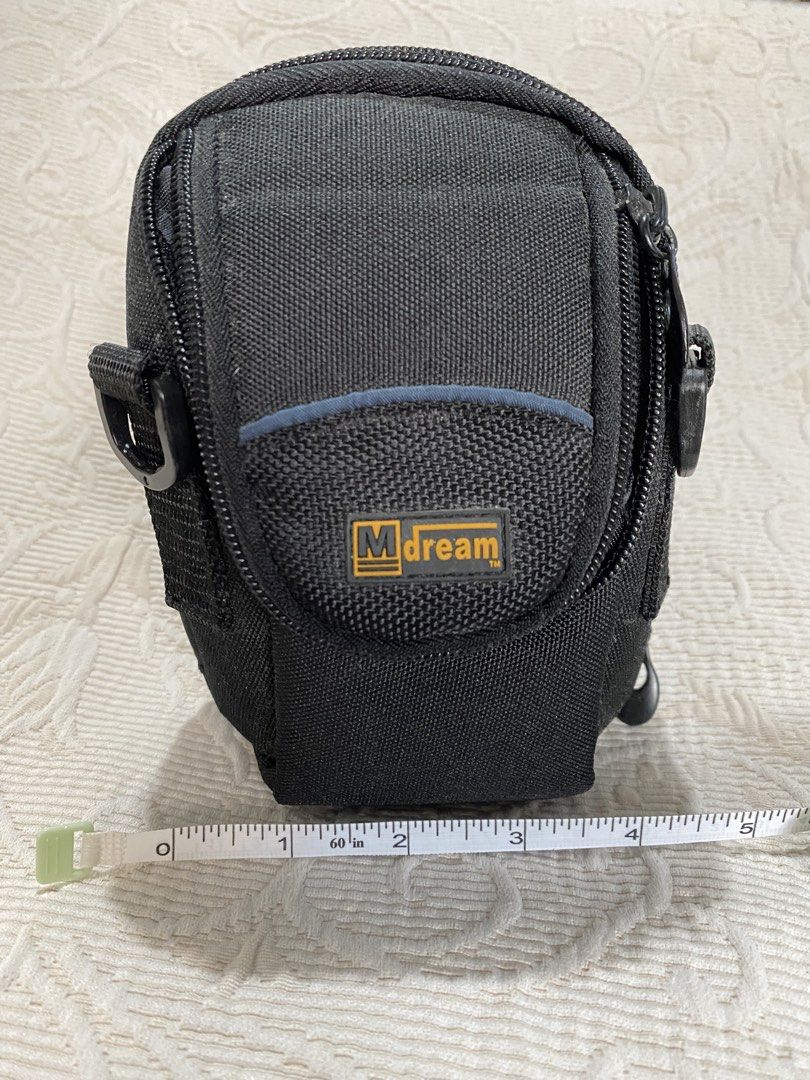 Mini bag (Category: Belt bags, Clutches and Pouches) located in Taytay. Submitted by cami0110 (Listing ID 1466620946, Image 1). Description: .
