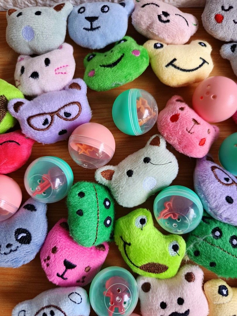 Mini plushie (Category: Plushies & Soft Toys) located in Baguio. Submitted by collectiblesfinds (Listing ID 1466770894, Image 3). Description: .