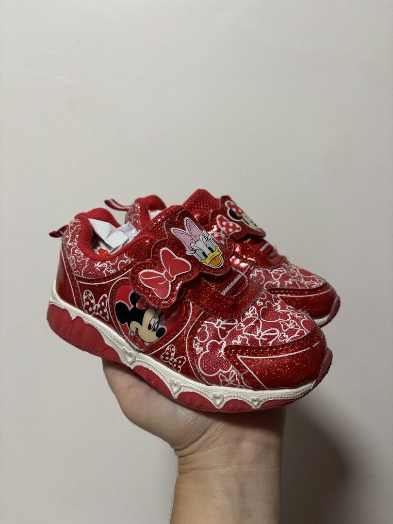Minnie shoes with lights (17cm) (Category: Babies & Kids Fashion) located in Imus. Submitted by littlebooythriftstore (Listing ID 1466745811, Image 3). Description: Bacoor.