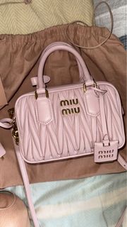 （分類：）位於 。 由 Tiffanyfannnnn 提交（商品編號 1466700732，圖片 1）。簡介： 。