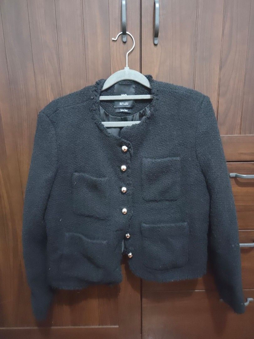 MNG Black Textured Button-Up Jacket Size L (Category: Coats, Jackets and Outerwear) located in Quezon City. Submitted by sashasarisarishoppe (Listing ID 1466667648, Image 1). Description: - Brand: MNG - Material: Premium Italian fabric with a textured fleece-like feel - Size: L (US/MEX L) - Origin: Made in Morocco - Closure: Button-up front with metallic round buttons - Pockets: Four front pockets with flaps - Style: Long sleeves, versatile and c
