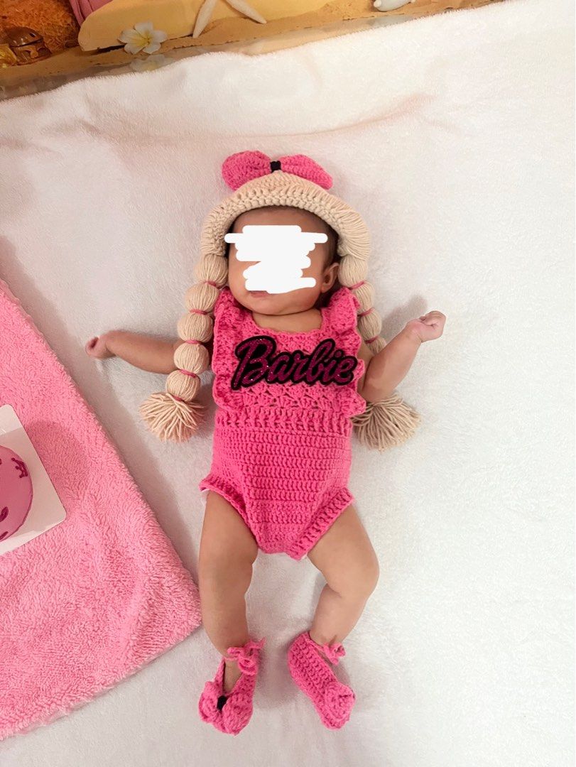 Montly Milestone Barbie 2-4mos (Category: Babies & Kids Fashion) located in Quezon City. Submitted by klawdeclutteeeeerr (Listing ID 1466769377, Image 3). Description: SET (dalawang outfit na) 1st owner Custome made Included na yung Banner Yung box lang hindi kasama naitapon na kasi Hanggang 4mos kasya to may adjustan din kasi #Monthly milestone.