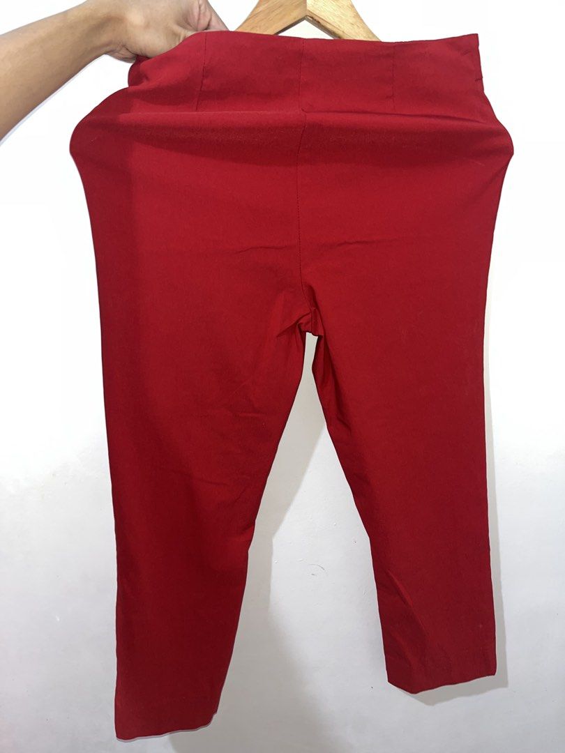 Morgan de Toi Red Slim-Fit Capri Pants (Category: Other Bottoms) located in Santa Rosa. Submitted by lanadeldios (Listing ID 1466719688, Image 3). Description: Brand: Morgan de Toi Paris Colour: Bright red / cherry red Style: Slim-fit tailored trousers Waist: Structured waistband with belt loops.