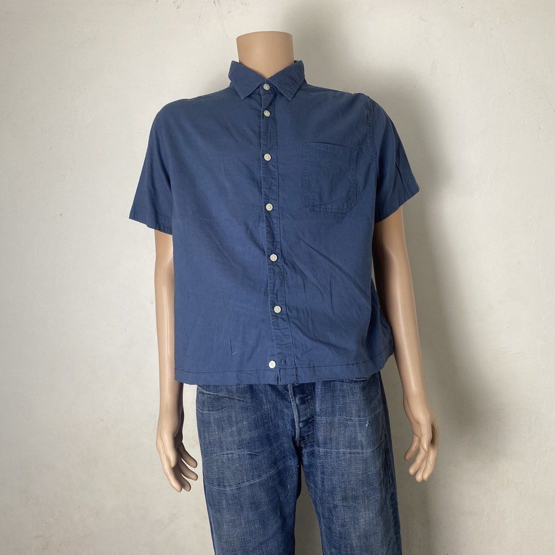 MOSSIMO 👕| Dark Blue Crop Polo (Category: Tshirts & Polo Shirts ) located in Bulacan. Submitted by orc.ph (Listing ID 1466649596, Image 2). Description: MOSSIMO 👕| Dark Blue Crop Polo Material Used: Cotton - Dark Blue - Short Sleeve - Button up - Button Closure - Single Pocket - Formal - Semi Formal - Streetwear - Crop Polo Size: M Width: 20 Length: 24 Pristined Condition. No Visible Flaws. No Issue At All ⚠️ Note: For Inspo lang po yung When w