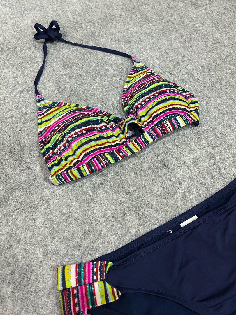 Mossimo Bikini Set (Category: Bikinis & Swimsuits) located in Balanga. Submitted by shenanigansph (Listing ID 1466646216, Image 2). Description: size: medium to large condition: 10/10 flaws: n/a rfs: decluttering 𝘊𝘖𝘓𝘖𝘙 𝘔𝘈𝘠 𝘝𝘈𝘙𝘠 𝘚𝘓𝘐𝘎𝘏𝘛𝘓𝘠 𝘋𝘜𝘌 𝘛𝘖 𝘓𝘐𝘎𝘏𝘛𝘐𝘕𝘎 🪩.