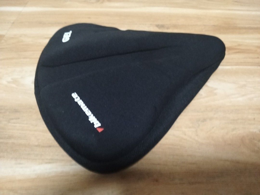 MOUNTAIN BIKE GEL PAD (Category: Bicycles) located in Cabuyao City. Submitted by trip10clothing (Listing ID 1466571222, Image 2). Description: READ FIRST.. FOR SALE: SADDLE GEL PAD Good for long rides -BIKE MATE SADDLE GEL PAD- Brandnew 270x260mm PRICE: 600 Fixed -BELL GEL PAD- Good Condition Erase na ung script logo PRICE: 400 Fixed PICK UP OR SHIPPING LOCATION: Cabuyao Laguna -NO COD/COP- DM📩.