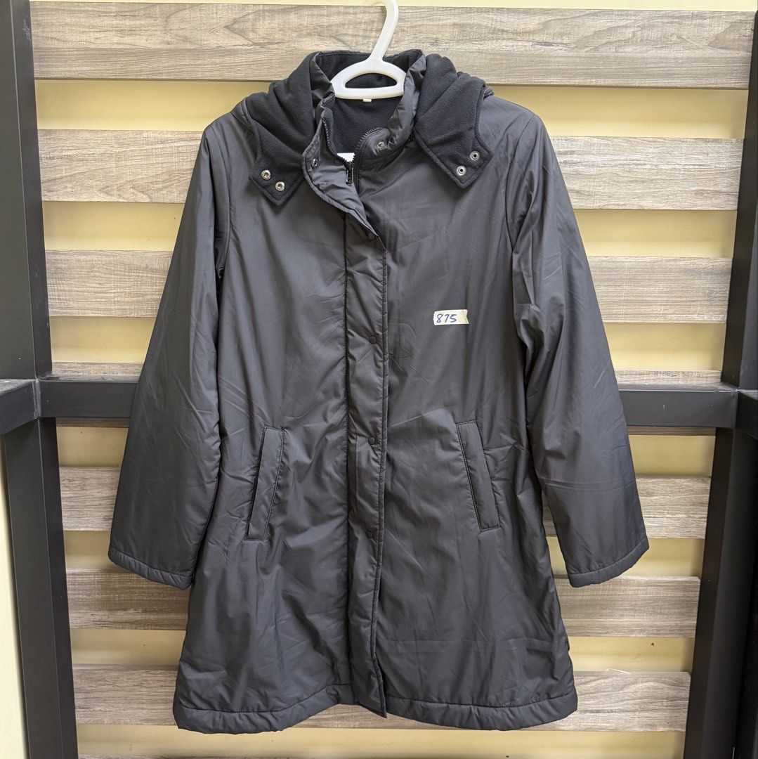 Muji Black Winter Jacket (Category: Coats, Jackets and Outerwear) located in Mandaluyong City. Submitted by bestdressedph2025 (Listing ID 1466670807, Image 1). Description: MOP: GCash MOD: Lalamove/J&T LOCATION: Brgy. Addition Hills, Mandaluyong Discount avail for multiple items. Dimensions in Inches: Shoulder: 16 Bust: 20 Length: 33 Size on Tag: M PM for inquiries!.