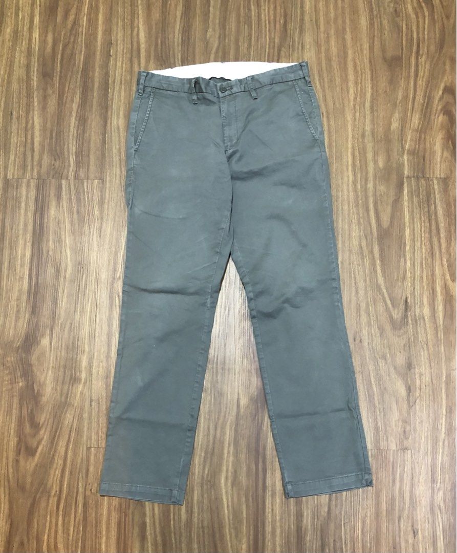 Muji Grey Chino Pants (Category: Trousers) located in Manila. Submitted by picklerick_collects (Listing ID 1466771599, Image 1). Description: .