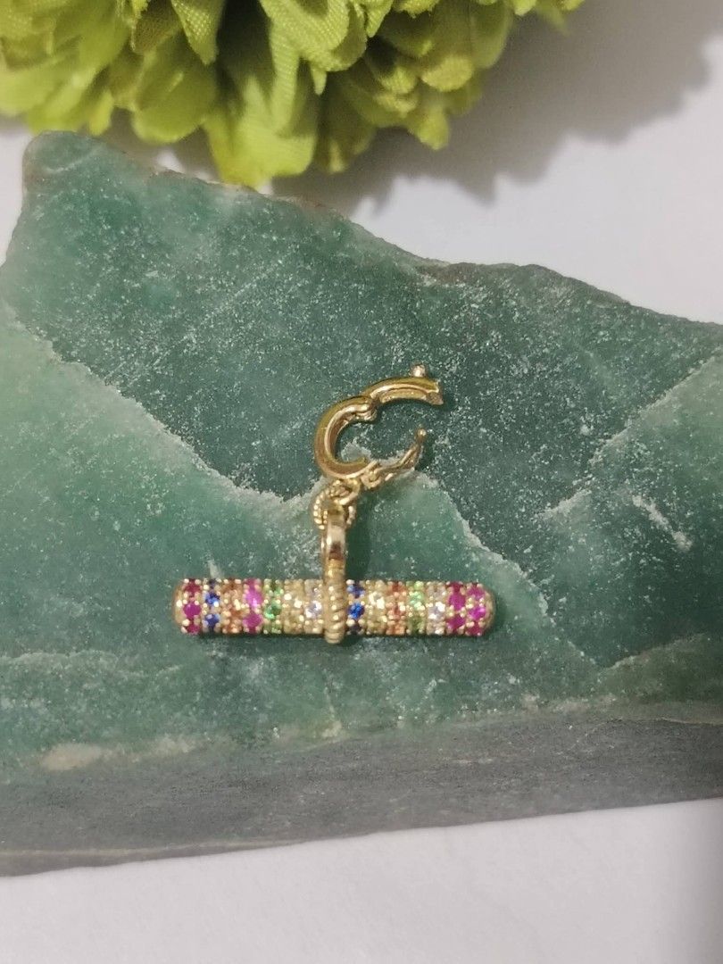 Multicolored sapphire pendant with universal clasp (Category: Necklaces) located in Malolos. Submitted by keenhorse_ef38ab (Listing ID 1466571570, Image 1). Description: Multicolored sapphire pendant with universal clasp With certificate COD/COP VIA LBC 1,000 DOWNPAYMENT REQUIRED.