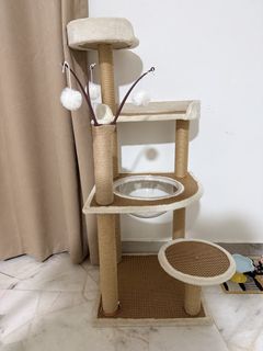 (Category: ) located in . Submitted by aliapreloved_ (Listing ID 1466705918, Image 1). Description: .