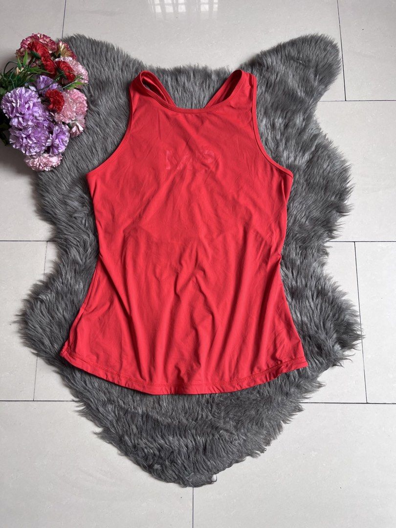 My Protein (Category: Activewear) located in Manila. Submitted by sahm_shopfashion (Listing ID 1466579549, Image 1). Description: Active Tank Top.