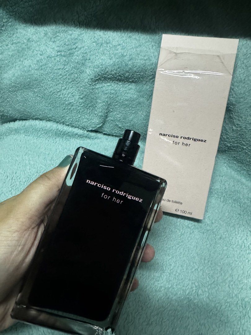 Narciso Rodriguez For Her Eau de Toilette 100ml (Category: Fragrance & Deodorants) located in Mandaluyong City. Submitted by maejoselle (Listing ID 1466765163, Image 2). Description: - Item: Narciso Rodriguez For Her Eau de Toilette - Size: 100ml, used about less than 20 sprays - Packaging: Original box included, still wrapped in plastic - Authenticity: Comes with Shiseido Philippines sticker at the back .