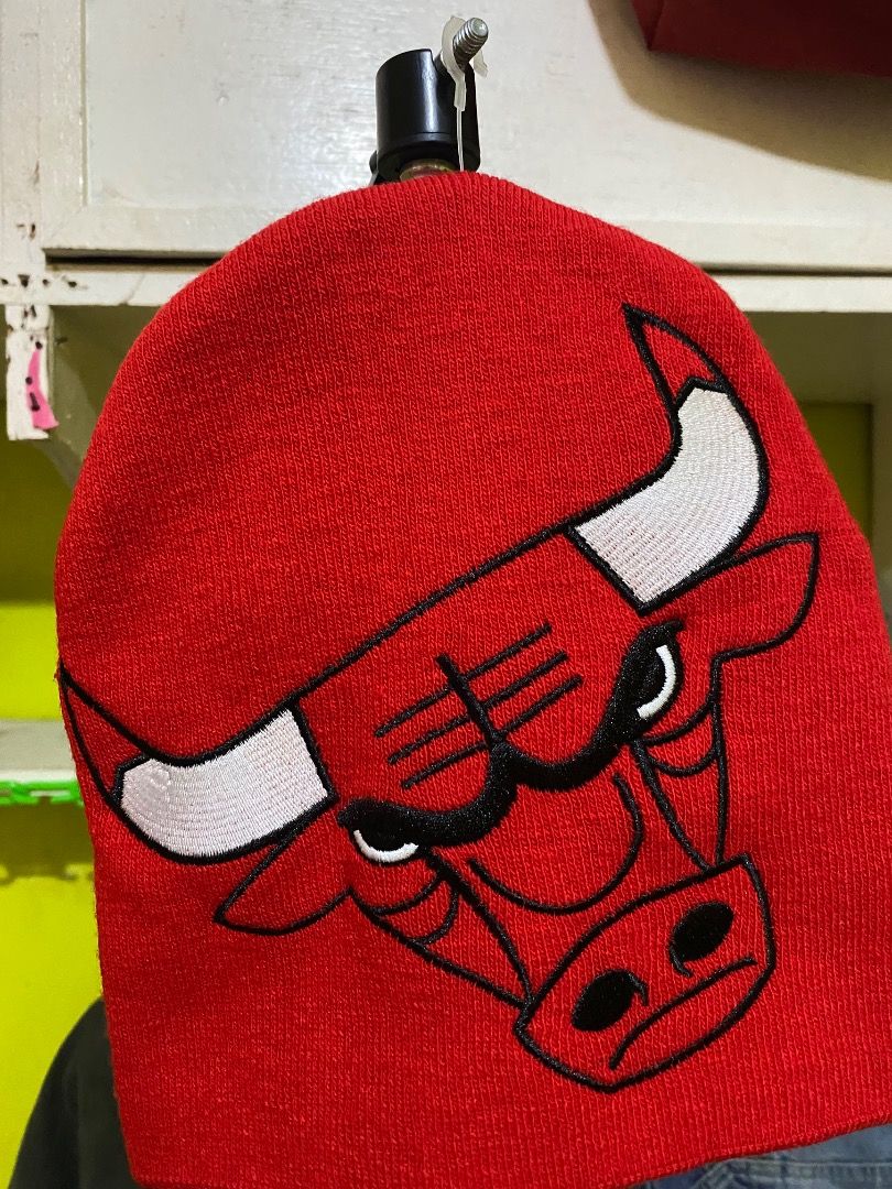 NBA Chicago Bulls Basic Knit Beanie (Category: Caps & Hats) located in Aparri. Submitted by lloyd.thrft (Listing ID 1466640984, Image 3). Description: issue kulang hang tag para maging brand new.