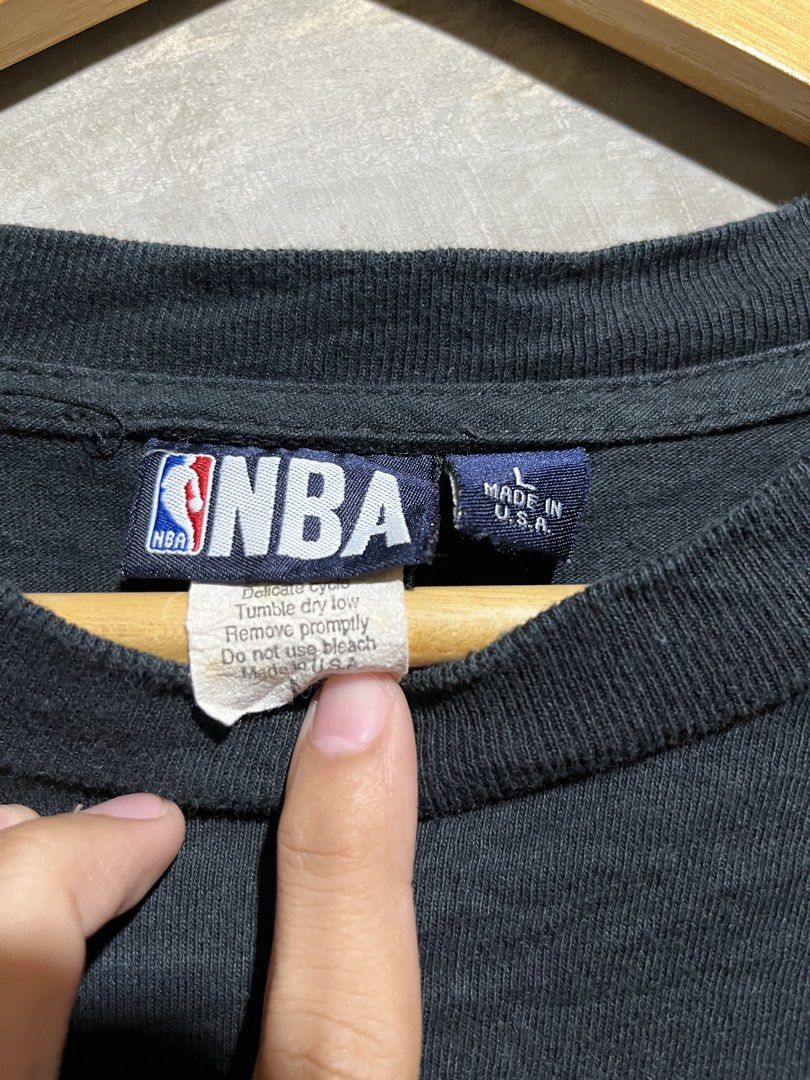 NBA TEE (Category: Tshirts & Polo Shirts ) located in Davao. Submitted by rylthriftz12 (Listing ID 1466685376, Image 2). Description: NEED WASH CRACK PRINTS SLEEVES.