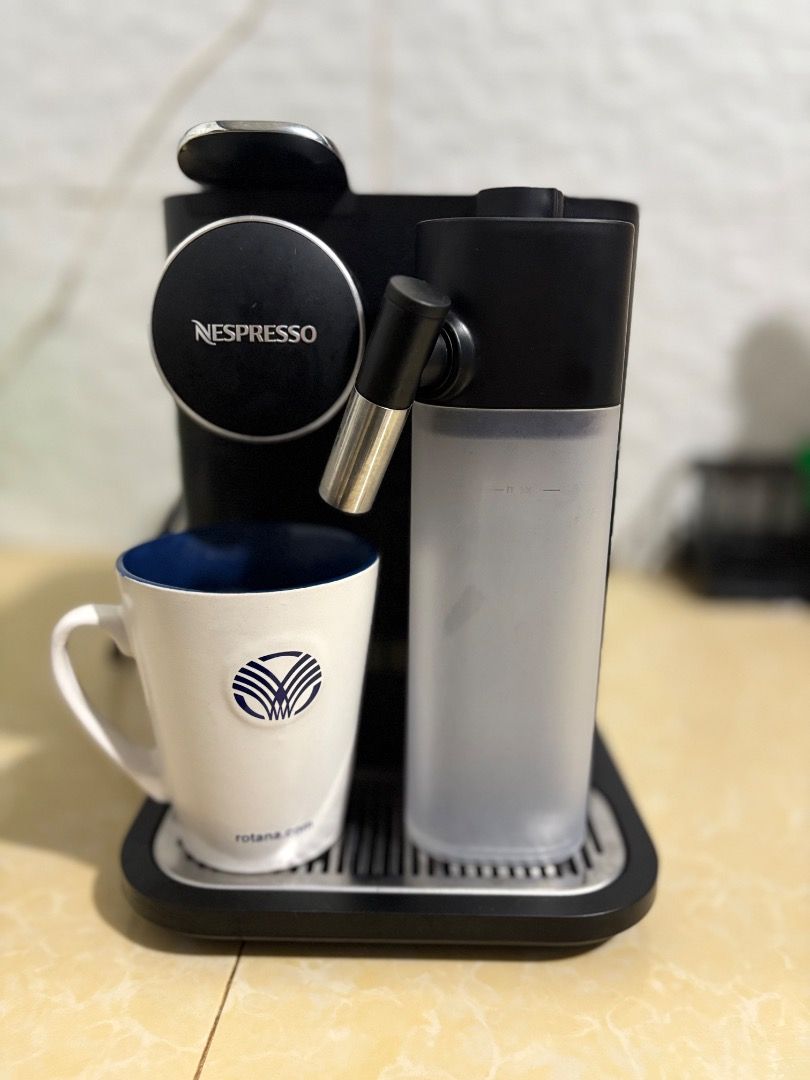 NESPRESSO GRANLATTISSIMA (Category: Coffee & Tea Tableware) located in Caloocan City. Submitted by jhenroma07 (Listing ID 1466643957, Image 2). Description: ☕ NESPRESSO GRAN LATTISSIMA – FOR SALE ₱18,000 Selling my Nespresso Gran Lattissima coffee machine ☕️ ✅ Very good condition ✅ Fully working ✅ Complete with original box ✅ Well maintained and clean ✅ Perfect for espresso, cappuccino, latte macchiato & other milk-based coffee ✅ Great for home o
