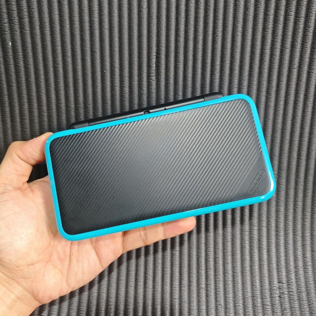 New 2ds XL Blue black (Unit ONLY) with Issue Pls read description (Category: Nintendo) located in Quezon City. Submitted by shopme_gadget30 (Listing ID 1466614926, Image 1). Description: kindly read the details take your own risk No return No refund issue: ayaw magpower on (Un lang) pero nagchacharge sya with the solid orange light. hindi namamatay ung light when charging console itself makinis. no crack on the screen. and good as new sa appearan