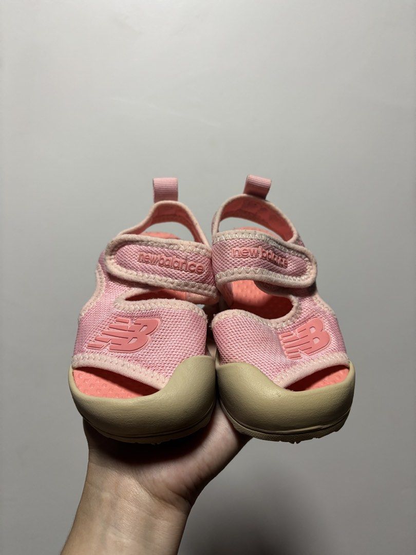 New balance (16cm) (Category: Babies & Kids Fashion) located in Imus. Submitted by littlebooythriftstore (Listing ID 1466744724, Image 2). Description: Bacoor.