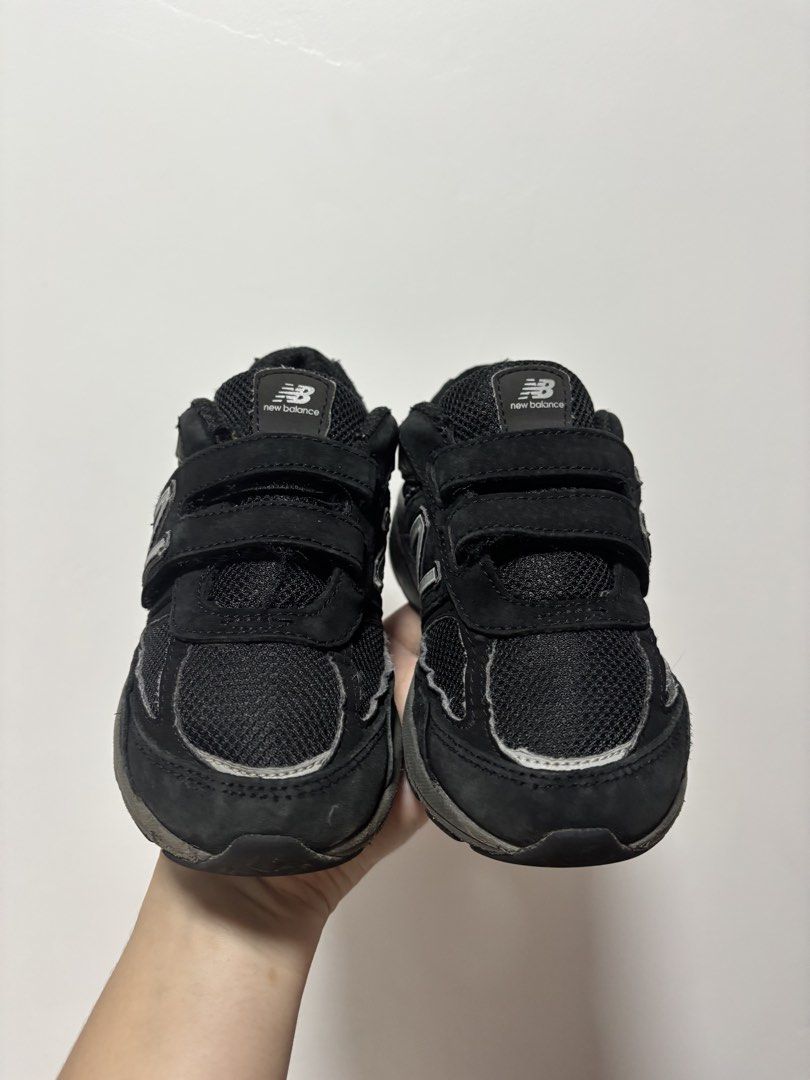 New balance 990 (17.5cm) (Category: Babies & Kids Fashion) located in Imus. Submitted by littlebooythriftstore (Listing ID 1466752096, Image 2). Description: Bacoor.
