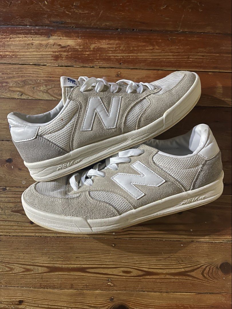 New balance CRT300 (Category: Sneakers) located in Manila. Submitted by parmesan_meyo (Listing ID 1461721770, Image 1). Description: New balance CRT300 US: 8/ UK: 7.5/ EUR: 41.5/ CM: 26 Free Shipping📦 Via JnT🛵.
