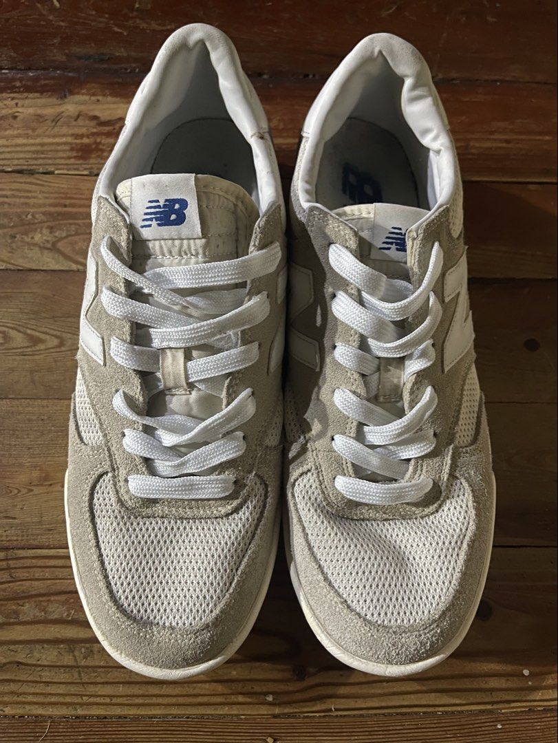 New balance CRT300 (Category: Sneakers) located in Manila. Submitted by parmesan_meyo (Listing ID 1461721770, Image 2). Description: New balance CRT300 US: 8/ UK: 7.5/ EUR: 41.5/ CM: 26 Free Shipping📦 Via JnT🛵.