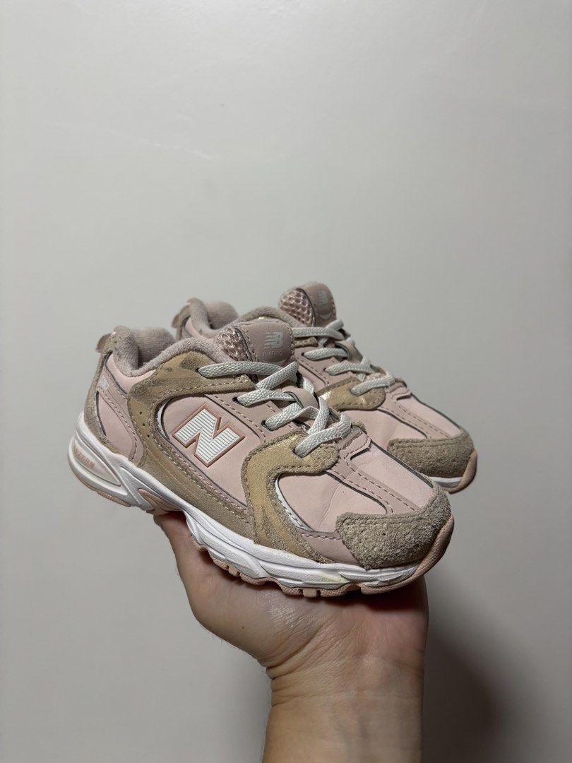 New balance kids (15cm) (Category: Babies & Kids Fashion) located in Imus. Submitted by littlebooythriftstore (Listing ID 1466745441, Image 3). Description: Bacoor.