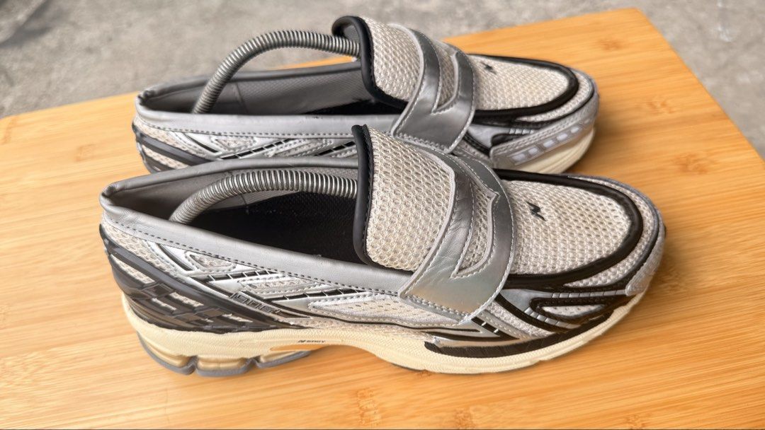 New balance loafers (Category: Casual Shoes) located in Pateros City. Submitted by andrealexthrifts (Listing ID 1466658928, Image 2). Description: .