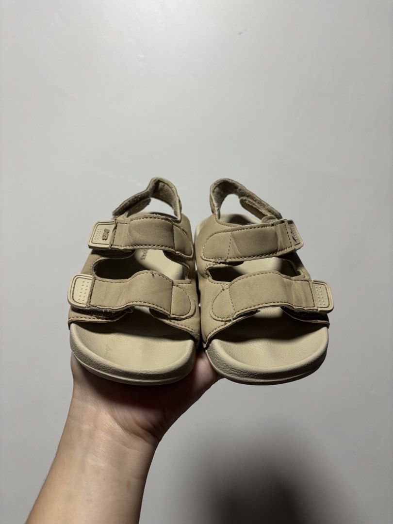 New balance sandal (15cm) (Category: Babies & Kids Fashion) located in Imus. Submitted by littlebooythriftstore (Listing ID 1466744636, Image 3). Description: Bacoor .